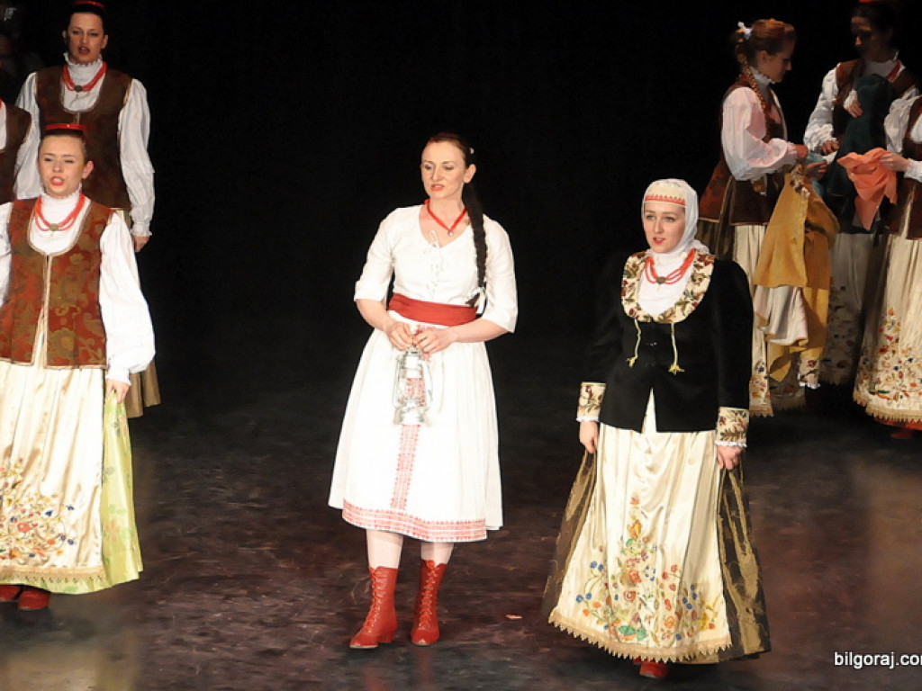 Międzynarodowy dzień tańca - Biłgoraj 2015 (FOTO, VIDEO)
