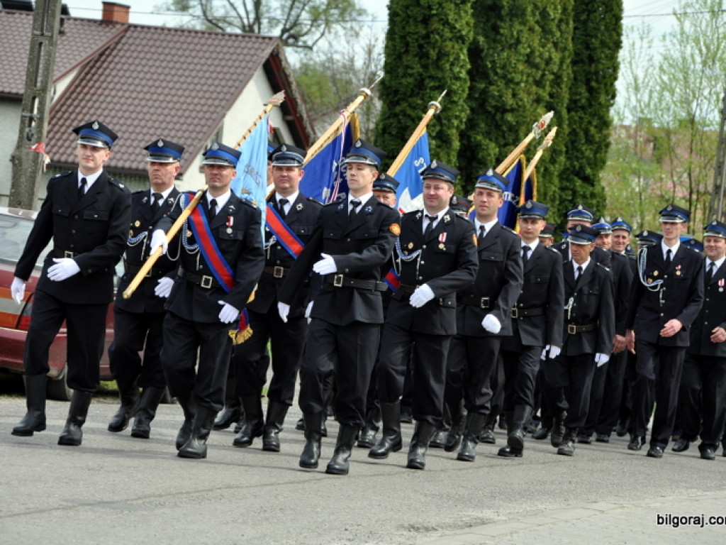 Druhowie z OSP w Biszczy Pierwszej świętowali 90-lecie jednostki (FOTO)