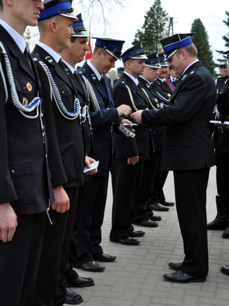Druhowie z OSP w Biszczy Pierwszej świętowali 90-lecie jednostki (FOTO)