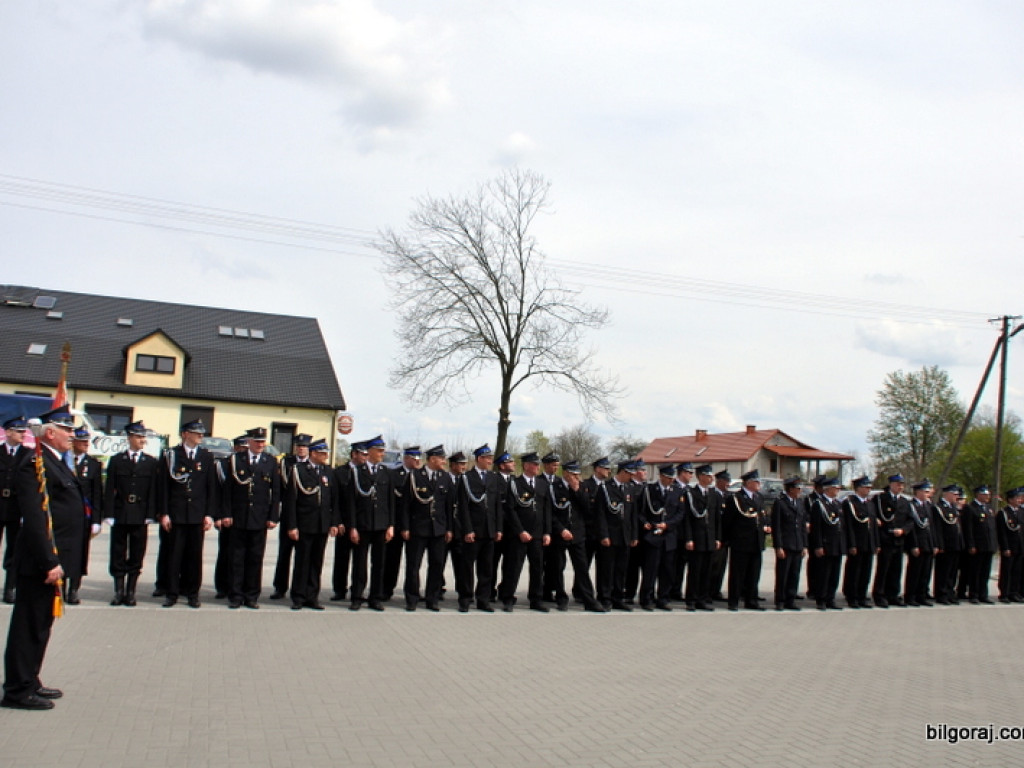 Druhowie z OSP w Biszczy Pierwszej świętowali 90-lecie jednostki (FOTO)