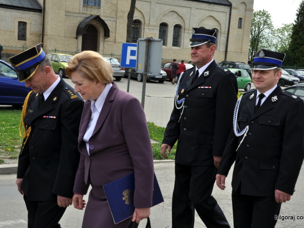 Druhowie z OSP w Biszczy Pierwszej świętowali 90-lecie jednostki (FOTO)