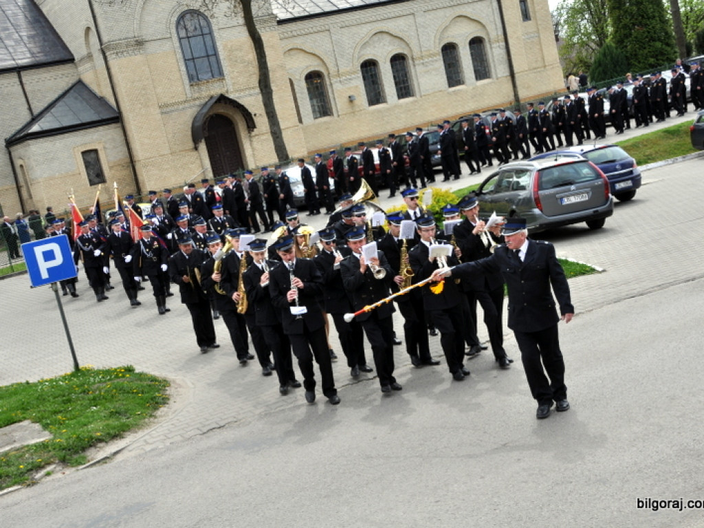 Druhowie z OSP w Biszczy Pierwszej świętowali 90-lecie jednostki (FOTO)