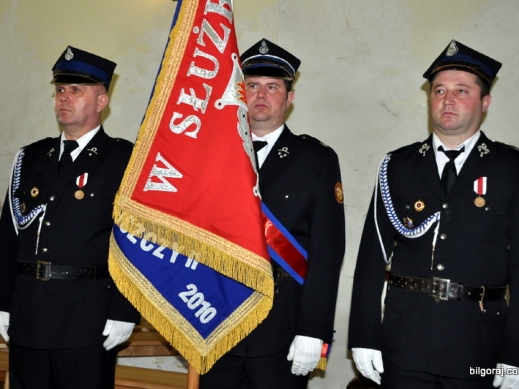 Druhowie z OSP w Biszczy Pierwszej świętowali 90-lecie jednostki (FOTO)
