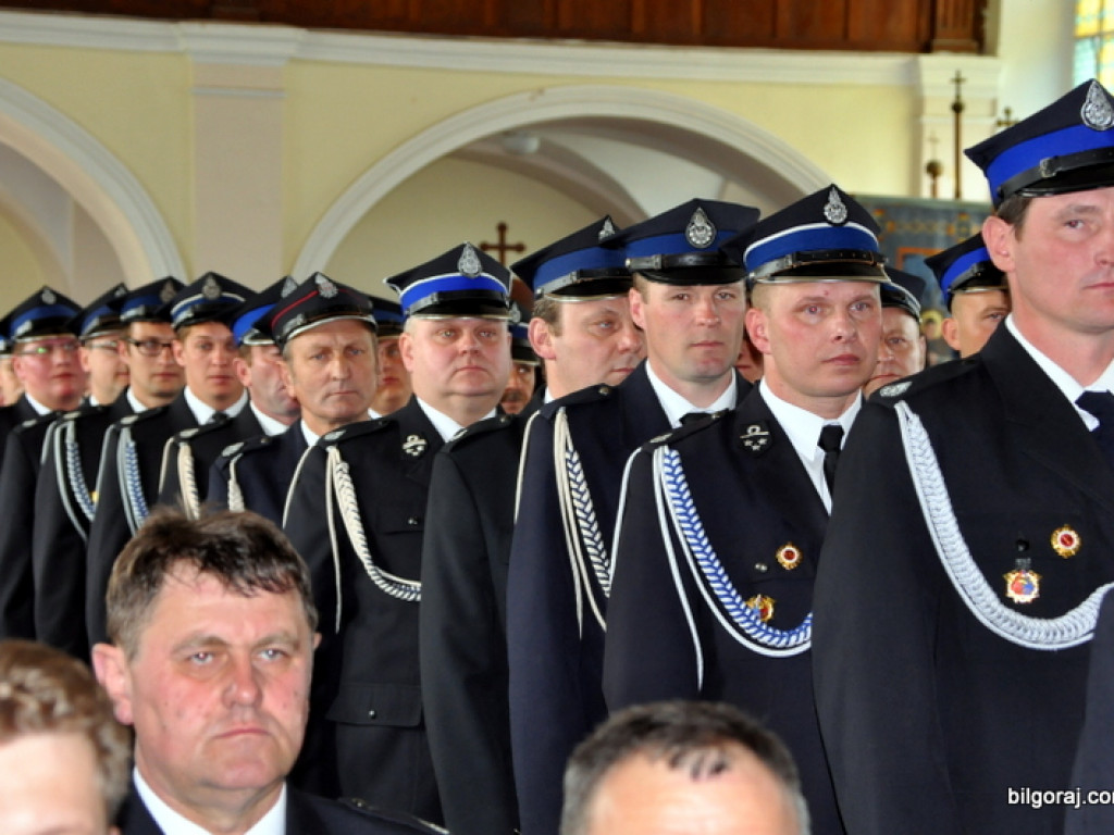 Druhowie z OSP w Biszczy Pierwszej świętowali 90-lecie jednostki (FOTO)
