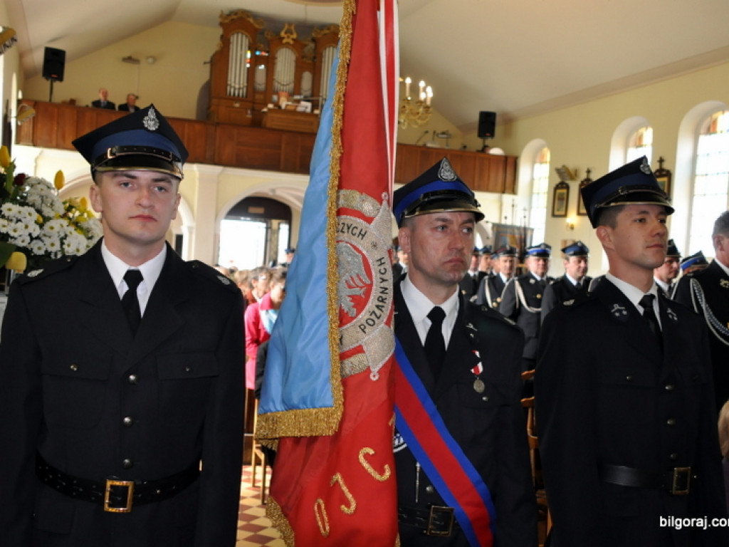 Druhowie z OSP w Biszczy Pierwszej świętowali 90-lecie jednostki (FOTO)