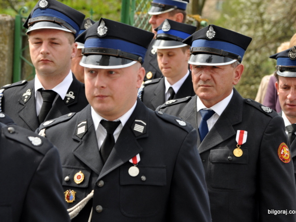 Druhowie z OSP w Biszczy Pierwszej świętowali 90-lecie jednostki (FOTO)