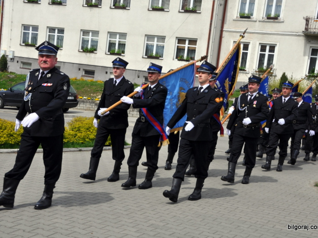 Druhowie z OSP w Biszczy Pierwszej świętowali 90-lecie jednostki (FOTO)