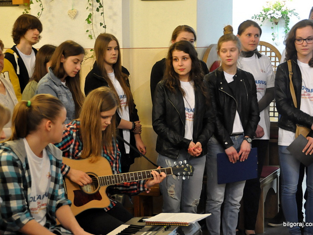 Symbole Światowych Dni Młodzieży peregrynują w naszym Powiecie (FOTO, AUDIO, VIDEO)