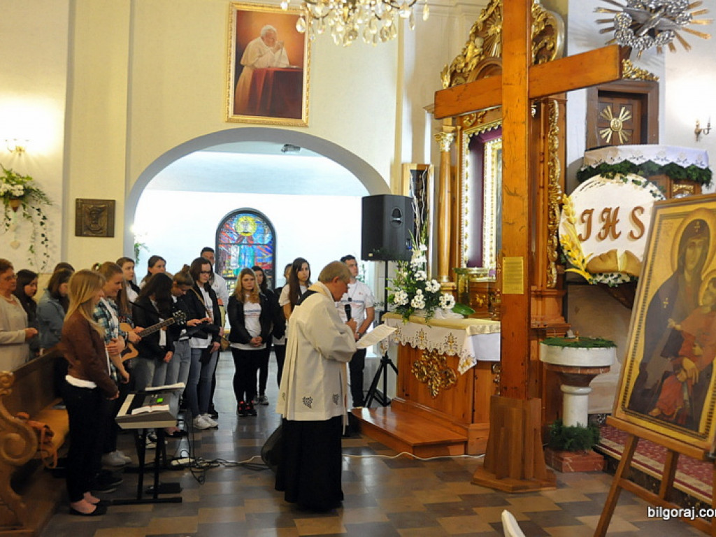 Symbole Światowych Dni Młodzieży peregrynują w naszym Powiecie (FOTO, AUDIO, VIDEO)