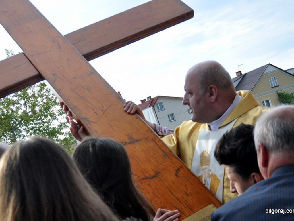 Symbole Światowych Dni Młodzieży peregrynują w naszym Powiecie (FOTO, AUDIO, VIDEO)