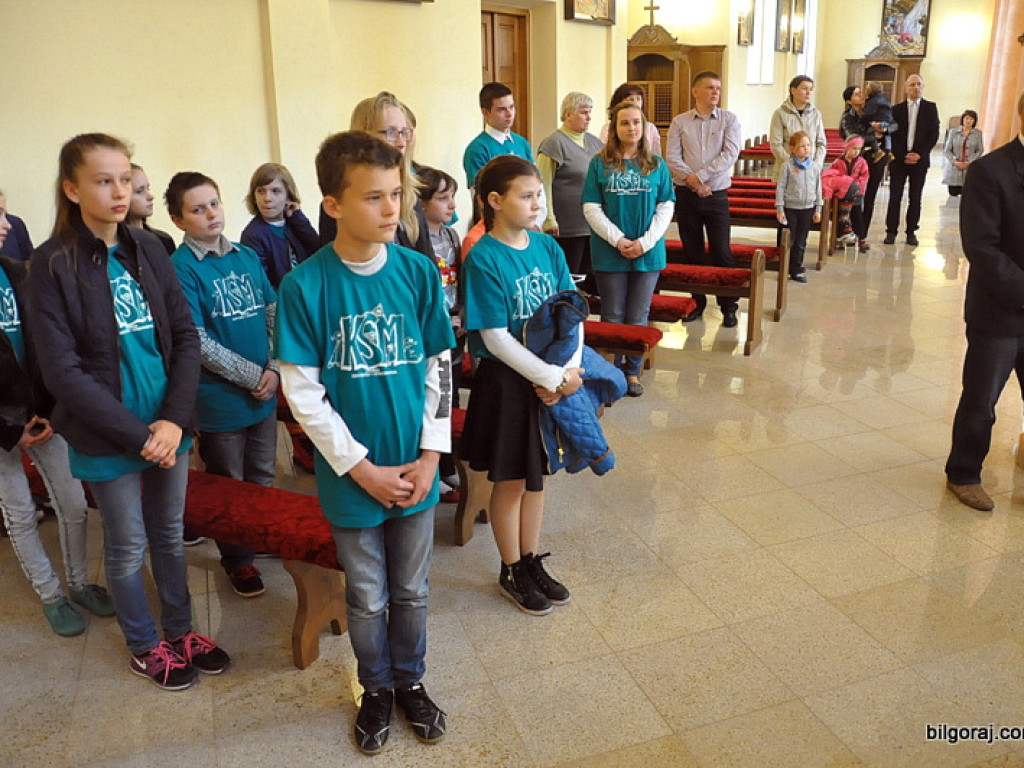 Symbole Światowych Dni Młodzieży peregrynują w naszym Powiecie (FOTO, AUDIO, VIDEO)