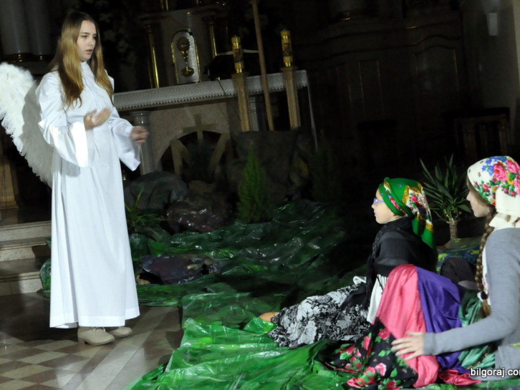 Misterium objawień fatimskich w wykonaniu młodzieży z biłgorajskiego KSM-u (FOTO)