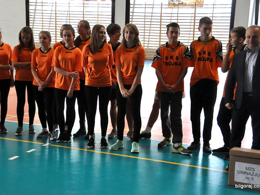 Sportowe potyczki gimnazjalistów (FOTO)