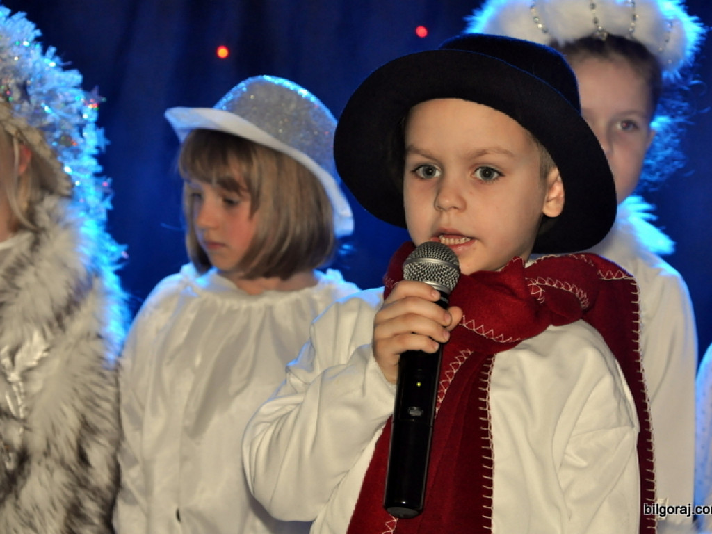 III Koncert Mikołajkowy w SP w Radzięcinie (FOTO)