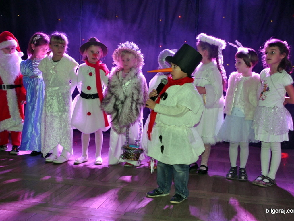 III Koncert Mikołajkowy w SP w Radzięcinie (FOTO)
