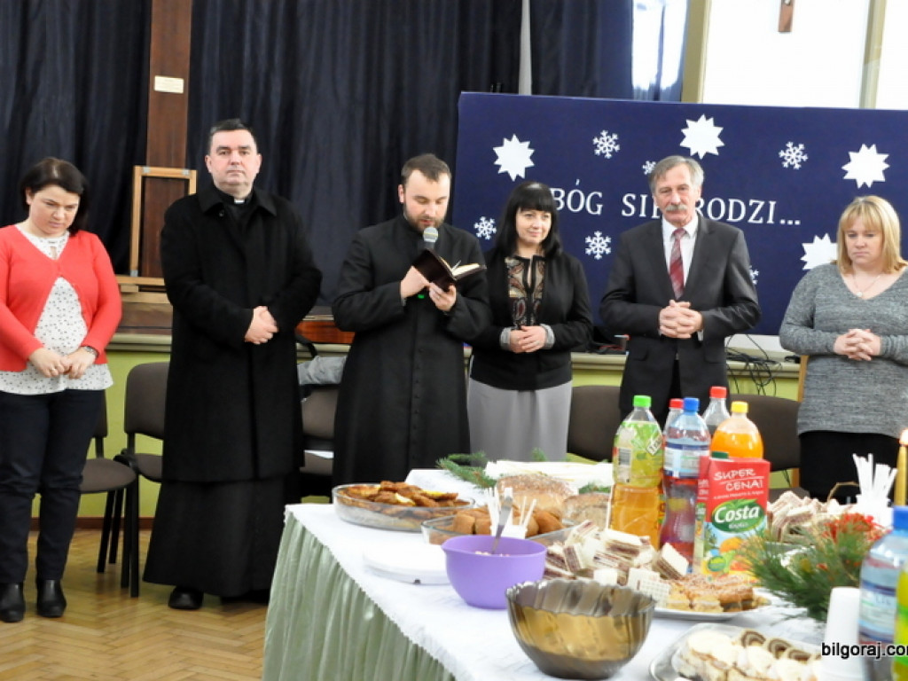 Wigilia w Katolickim Liceum w Biłgoraju (FOTO)