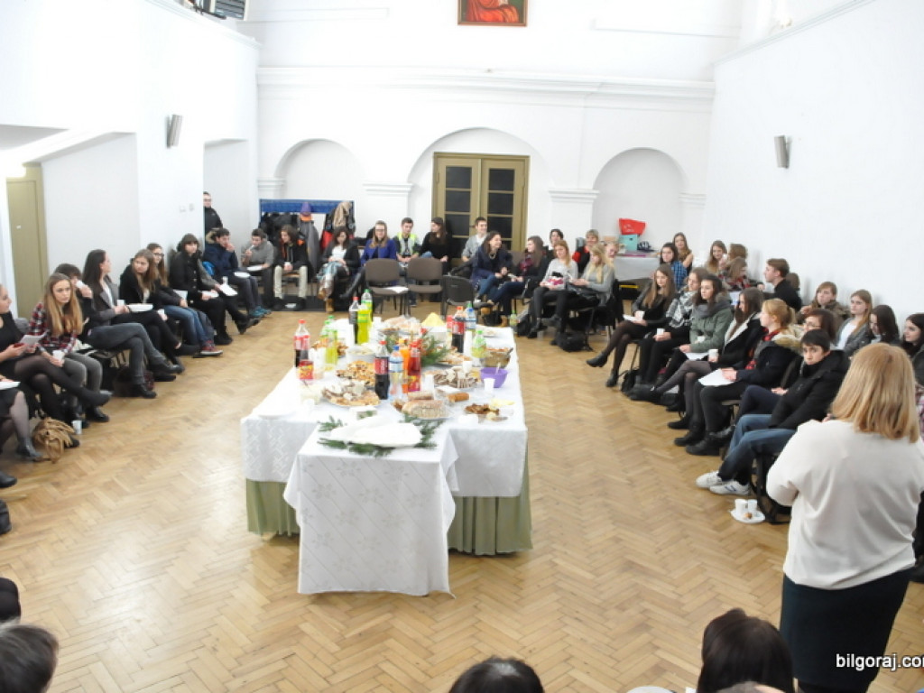 Wigilia w Katolickim Liceum w Biłgoraju (FOTO)