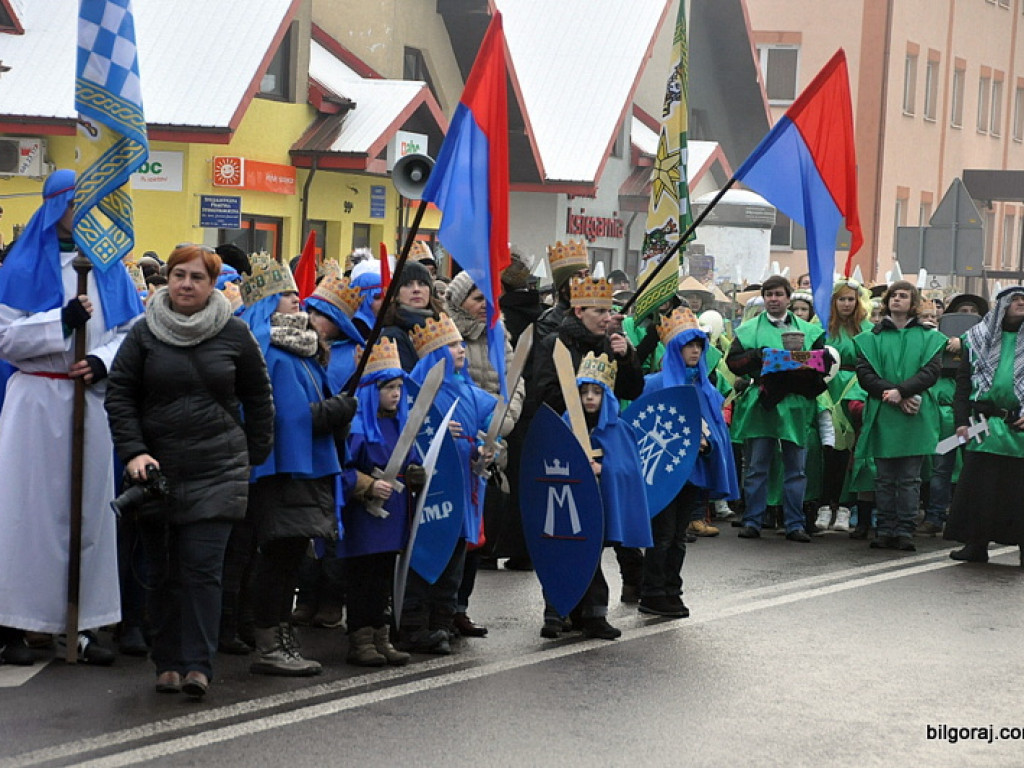 Orszak Trzech Króli - po raz drugi - na ulicach Biłgoraja (FOTO, VIDEO)