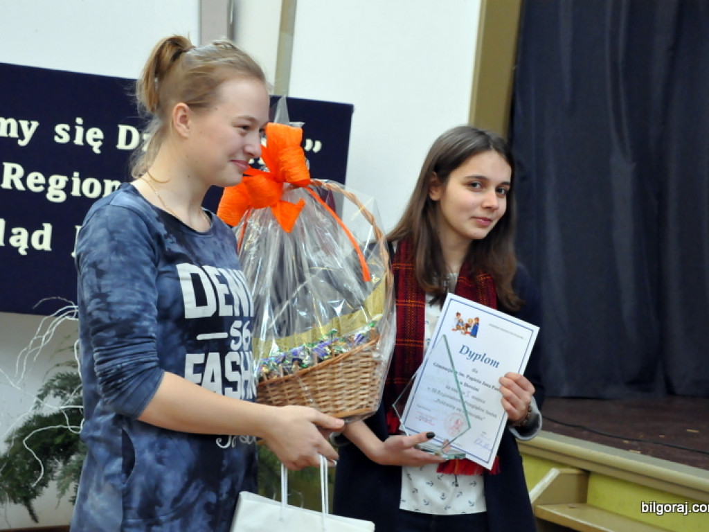 Przegląd jasełek w Katolickim Liceum (FOTO, AKTUALIZACJA WYNIKÓW)