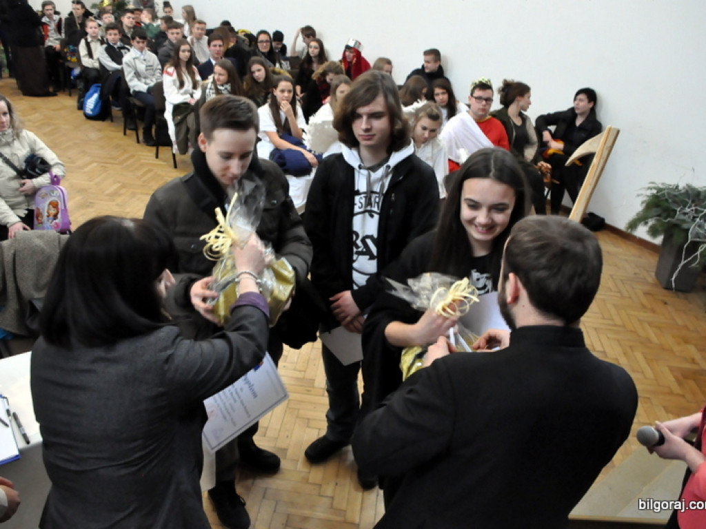 Przegląd jasełek w Katolickim Liceum (FOTO, AKTUALIZACJA WYNIKÓW)