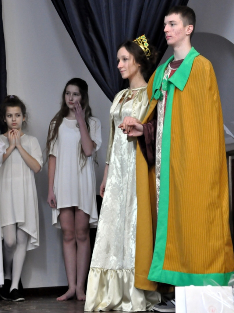 Przegląd jasełek w Katolickim Liceum (FOTO, AKTUALIZACJA WYNIKÓW)