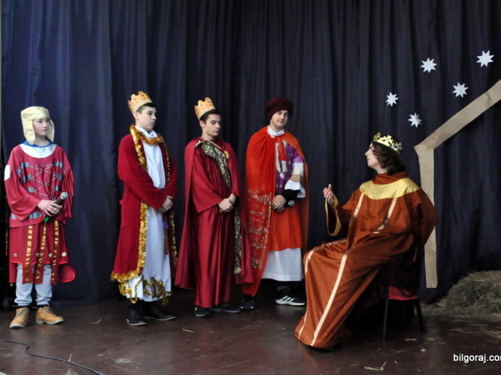 Przegląd jasełek w Katolickim Liceum (FOTO, AKTUALIZACJA WYNIKÓW)