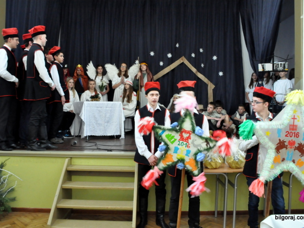 Przegląd jasełek w Katolickim Liceum (FOTO, AKTUALIZACJA WYNIKÓW)