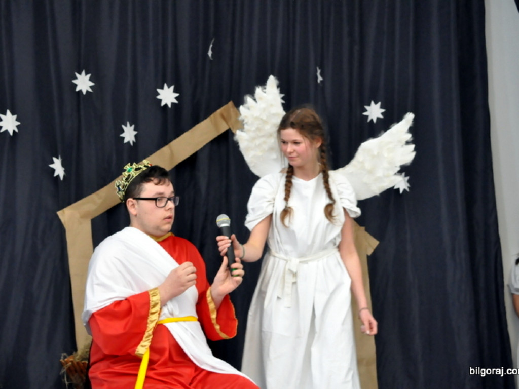 Przegląd jasełek w Katolickim Liceum (FOTO, AKTUALIZACJA WYNIKÓW)