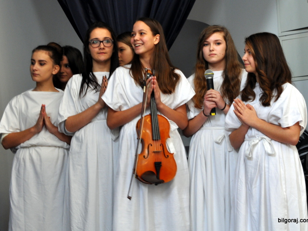 Przegląd jasełek w Katolickim Liceum (FOTO, AKTUALIZACJA WYNIKÓW)