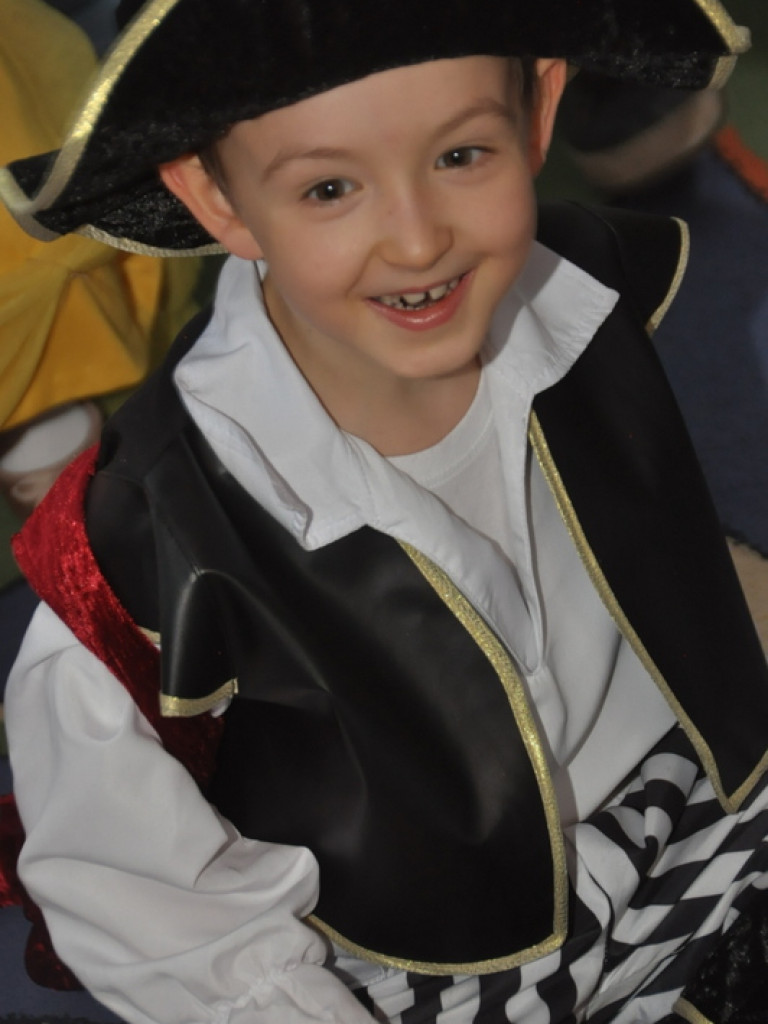 Karnawałowe szaleństwo na balu w Samorządowym Przedszkolu Nr 3