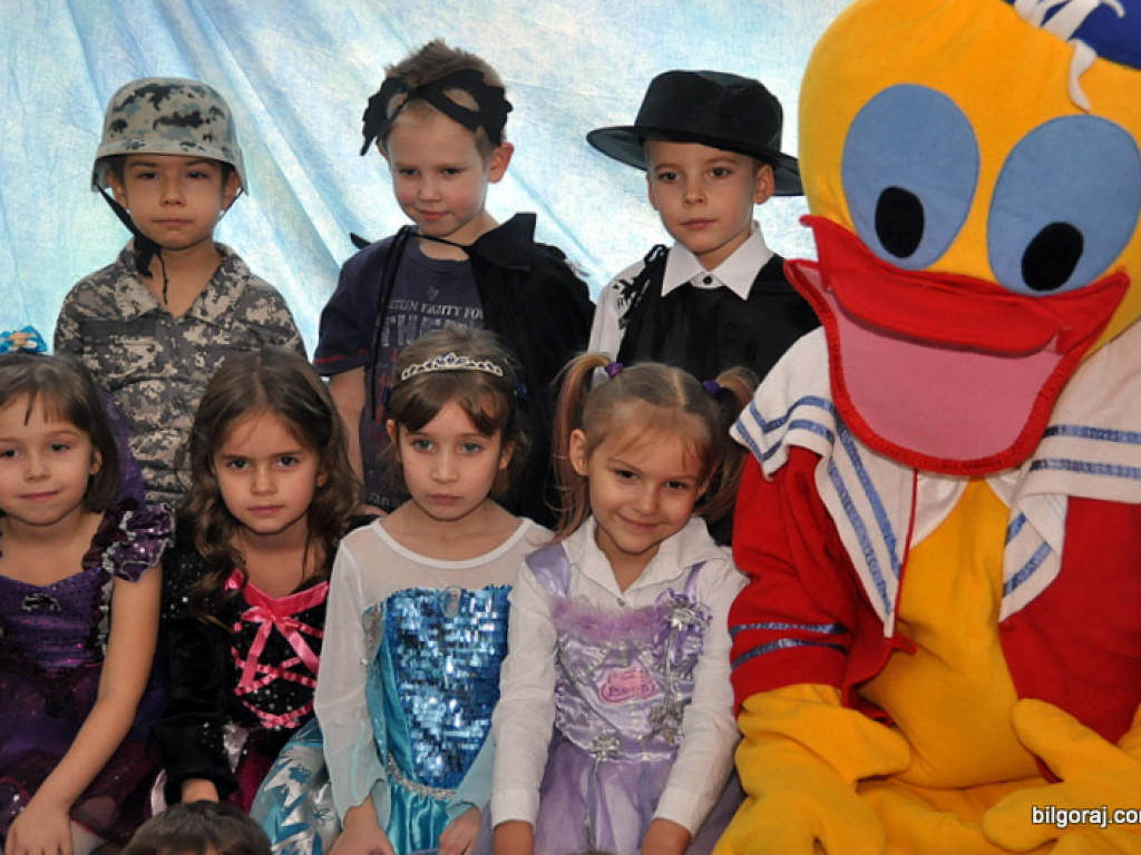 Karnawałowe szaleństwo na balu w Samorządowym Przedszkolu Nr 3