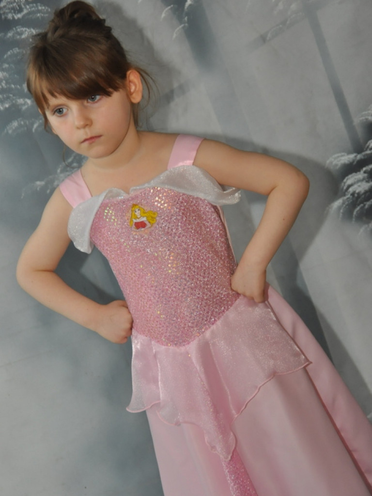 Karnawałowe szaleństwo na balu w Samorządowym Przedszkolu Nr 3