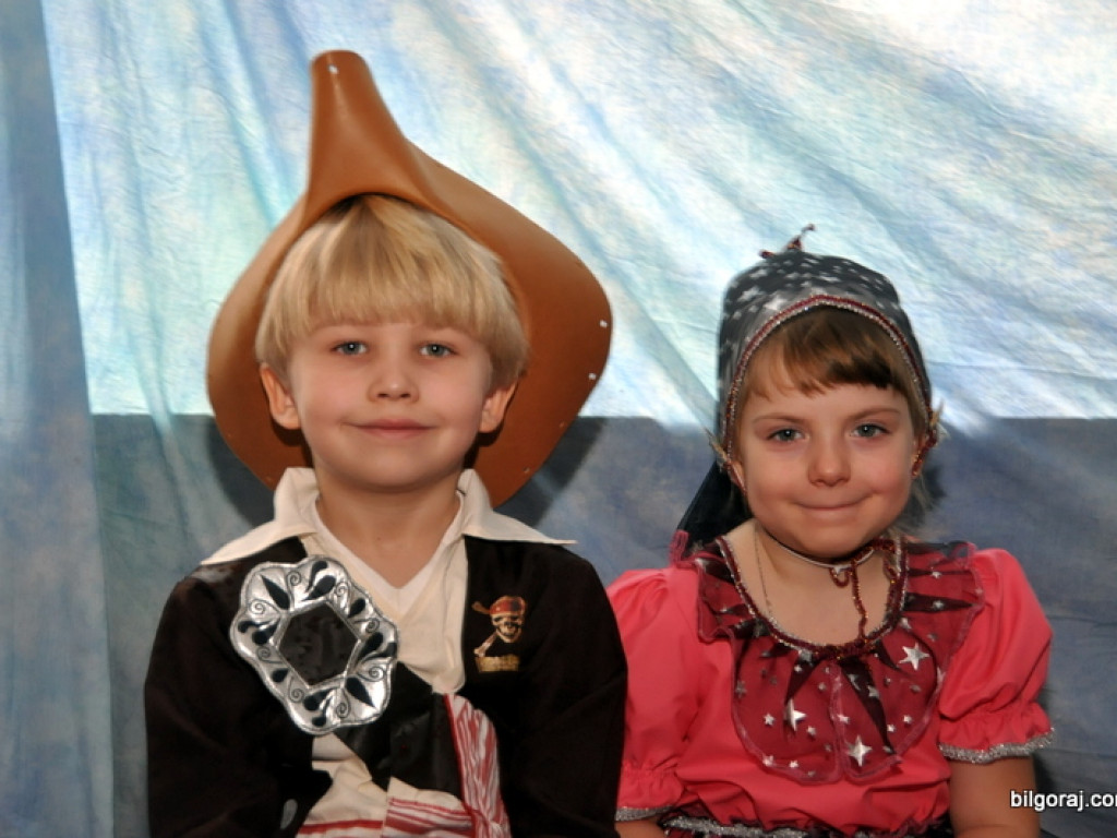 Karnawałowe szaleństwo na balu w Samorządowym Przedszkolu Nr 3