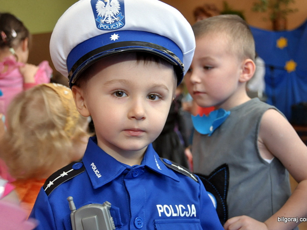 Karnawałowe szaleństwo na balu w Samorządowym Przedszkolu Nr 3