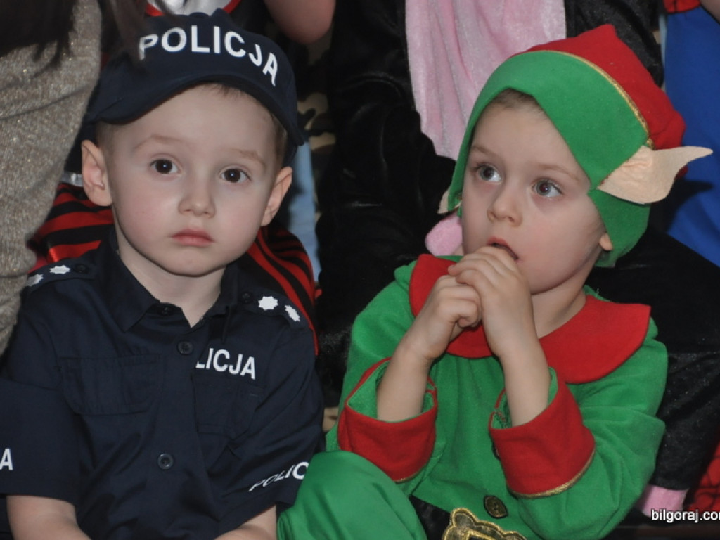 Karnawałowe szaleństwo na balu w Samorządowym Przedszkolu Nr 3