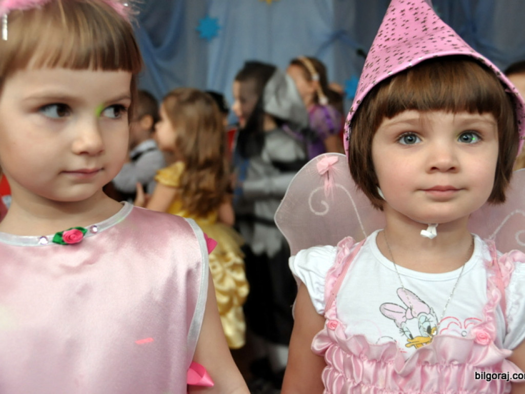 Karnawałowe szaleństwo na balu w Samorządowym Przedszkolu Nr 3