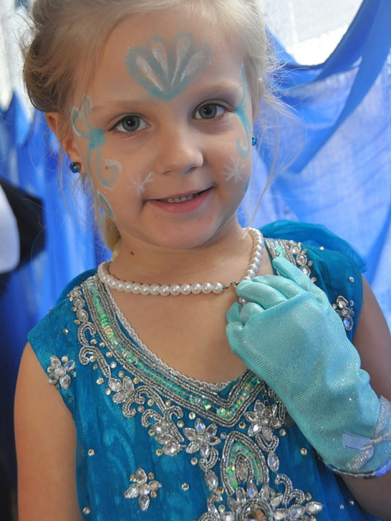 Karnawałowe szaleństwo na balu w Samorządowym Przedszkolu Nr 3