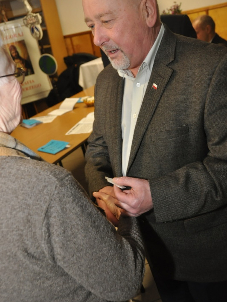 Spotkanie opłatkowe Rejonowego Komitetu Obywatelskiego Ziemi Biłgorajskiej (FOTO)