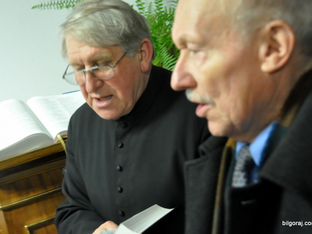 Spotkanie opłatkowe Rejonowego Komitetu Obywatelskiego Ziemi Biłgorajskiej (FOTO)