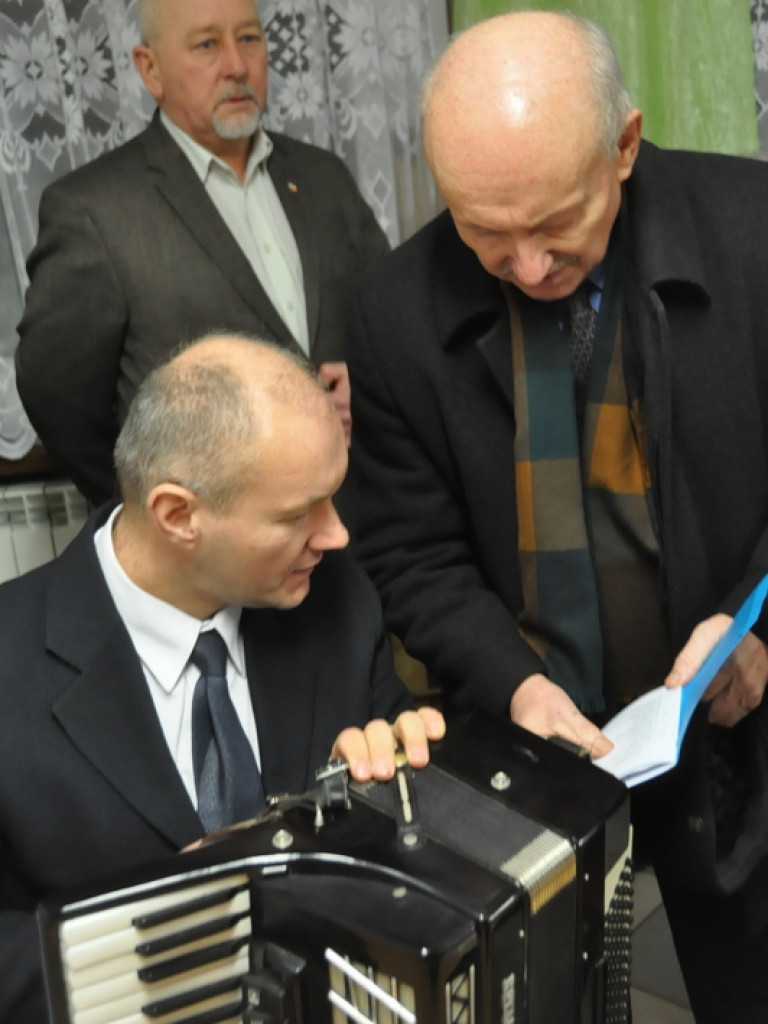 Spotkanie opłatkowe Rejonowego Komitetu Obywatelskiego Ziemi Biłgorajskiej (FOTO)