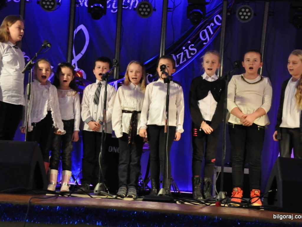 Charytatywny Przegląd Kolęd i Pastorałek w Biszczy (FOTO)