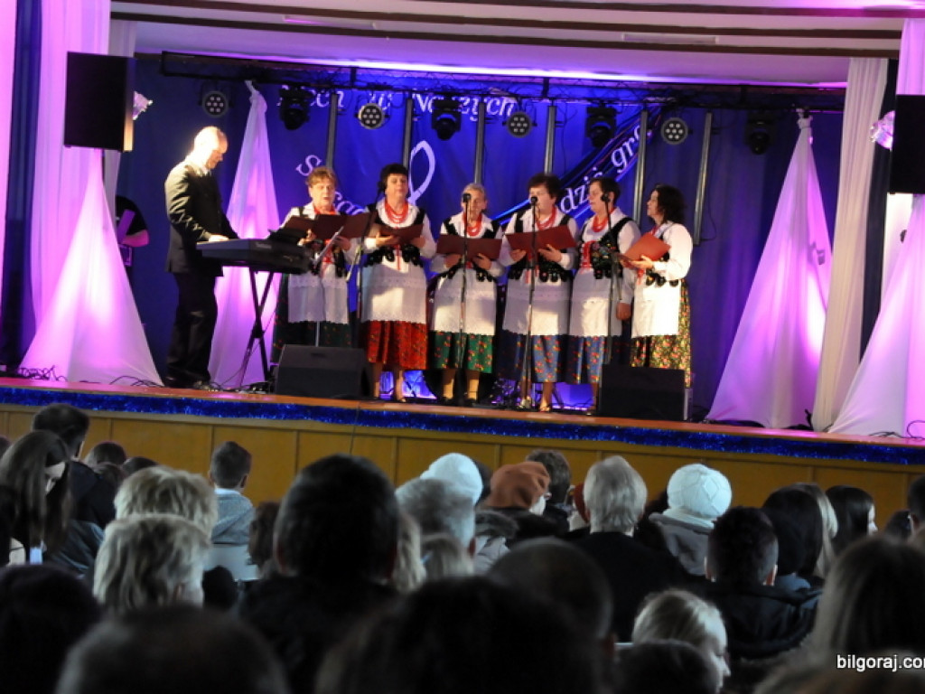 Charytatywny Przegląd Kolęd i Pastorałek w Biszczy (FOTO)