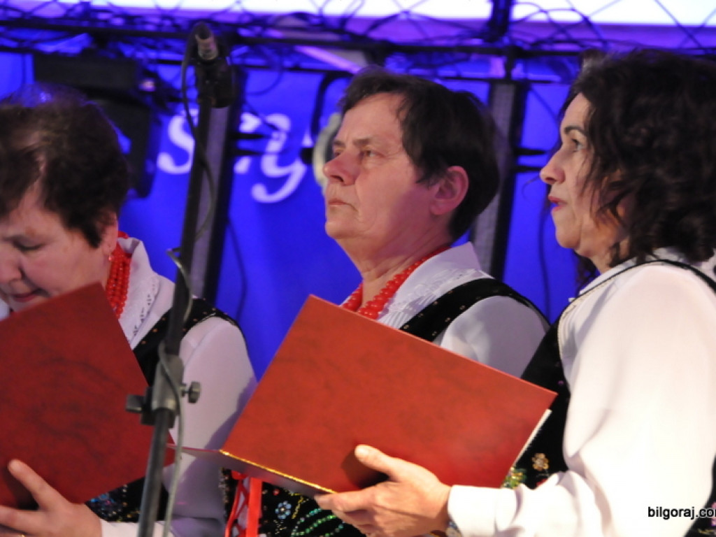 Charytatywny Przegląd Kolęd i Pastorałek w Biszczy (FOTO)