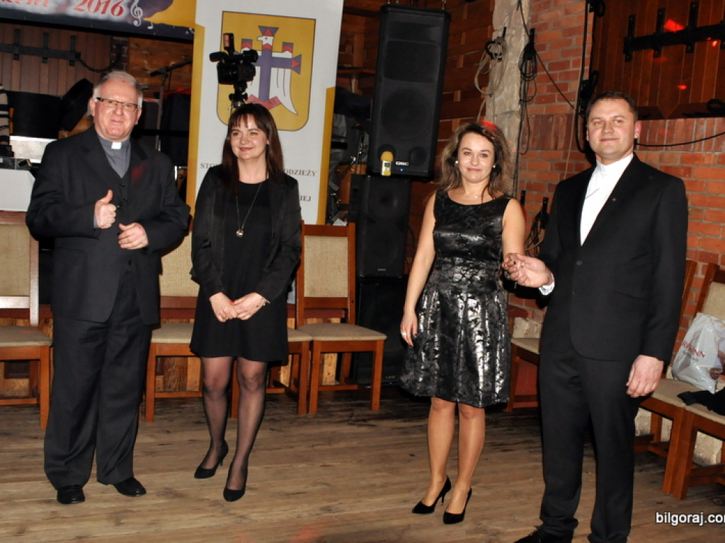 I Charytatywny Bal Młodych Diecezji Zamojsko - Lubaczowskiej w Nadrzeczu k/Biłgoraja (FOTO)