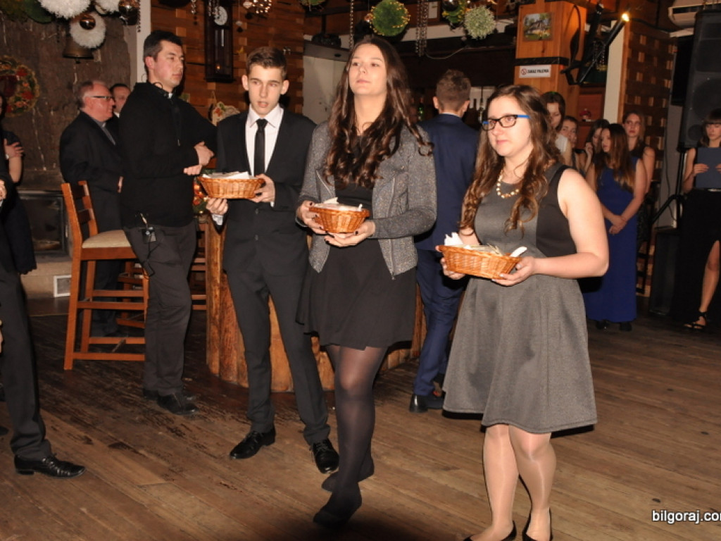 I Charytatywny Bal Młodych Diecezji Zamojsko - Lubaczowskiej w Nadrzeczu k/Biłgoraja (FOTO)