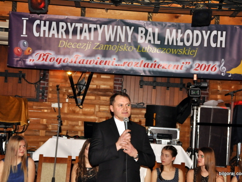 I Charytatywny Bal Młodych Diecezji Zamojsko - Lubaczowskiej w Nadrzeczu k/Biłgoraja (FOTO)