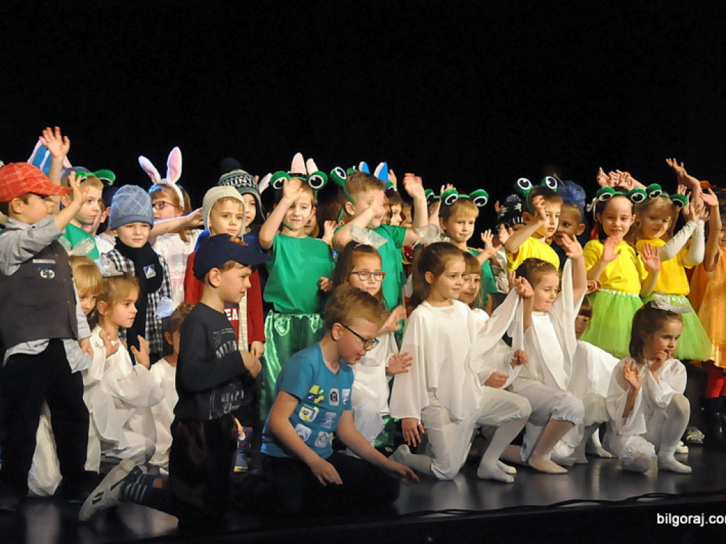 Balet przedszkolaków dla babć i dziadków (FOTO)