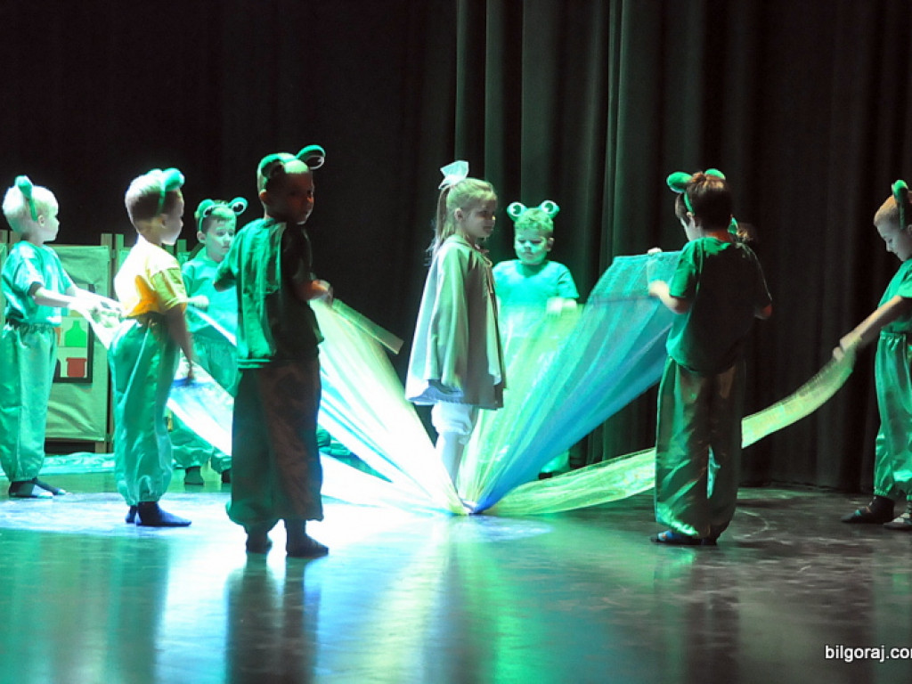 Balet przedszkolaków dla babć i dziadków (FOTO)