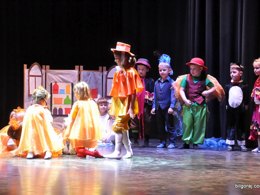 Balet przedszkolaków dla babć i dziadków (FOTO)