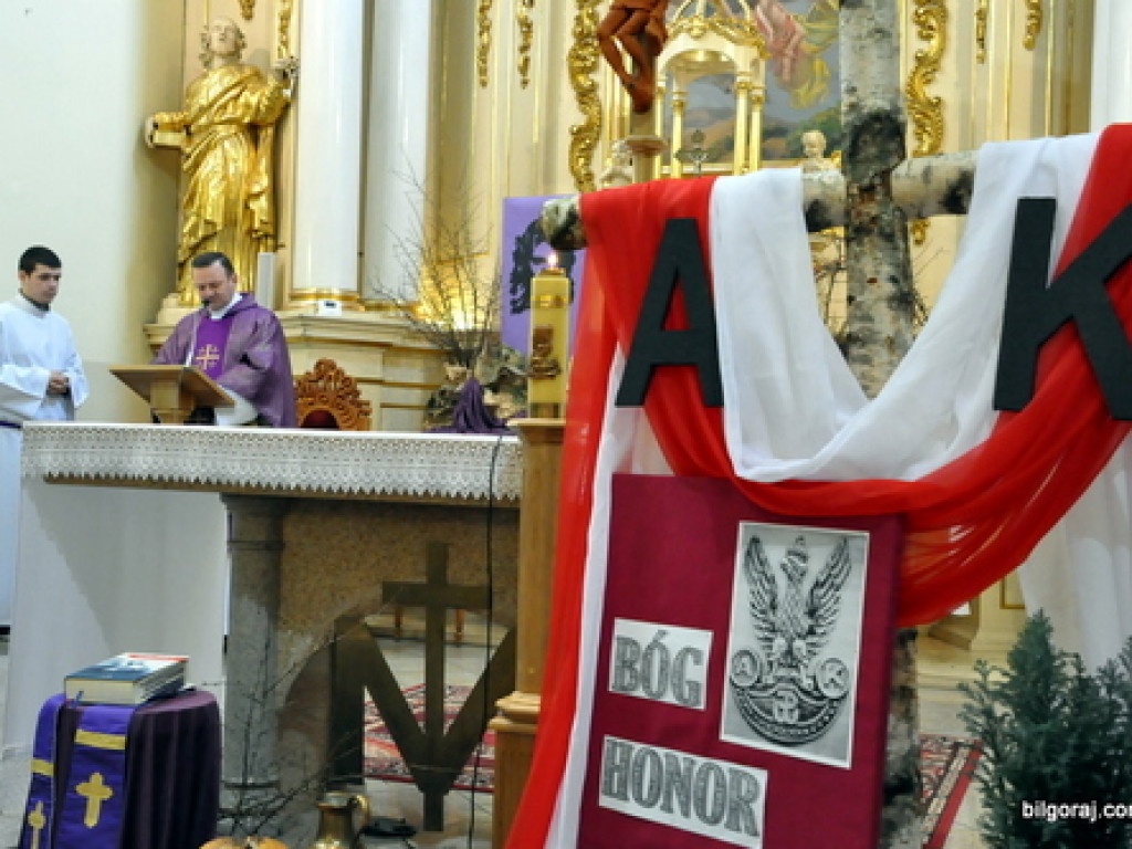 Biłgoraj, uroczystości 74. rocznicy utworzenia Armii Krajowej (FOTO)